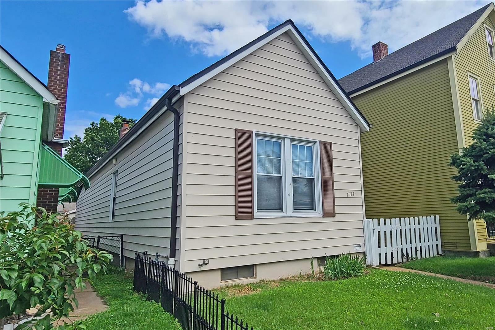 Property Photo:  7714 Vermont Avenue  MO 63111 