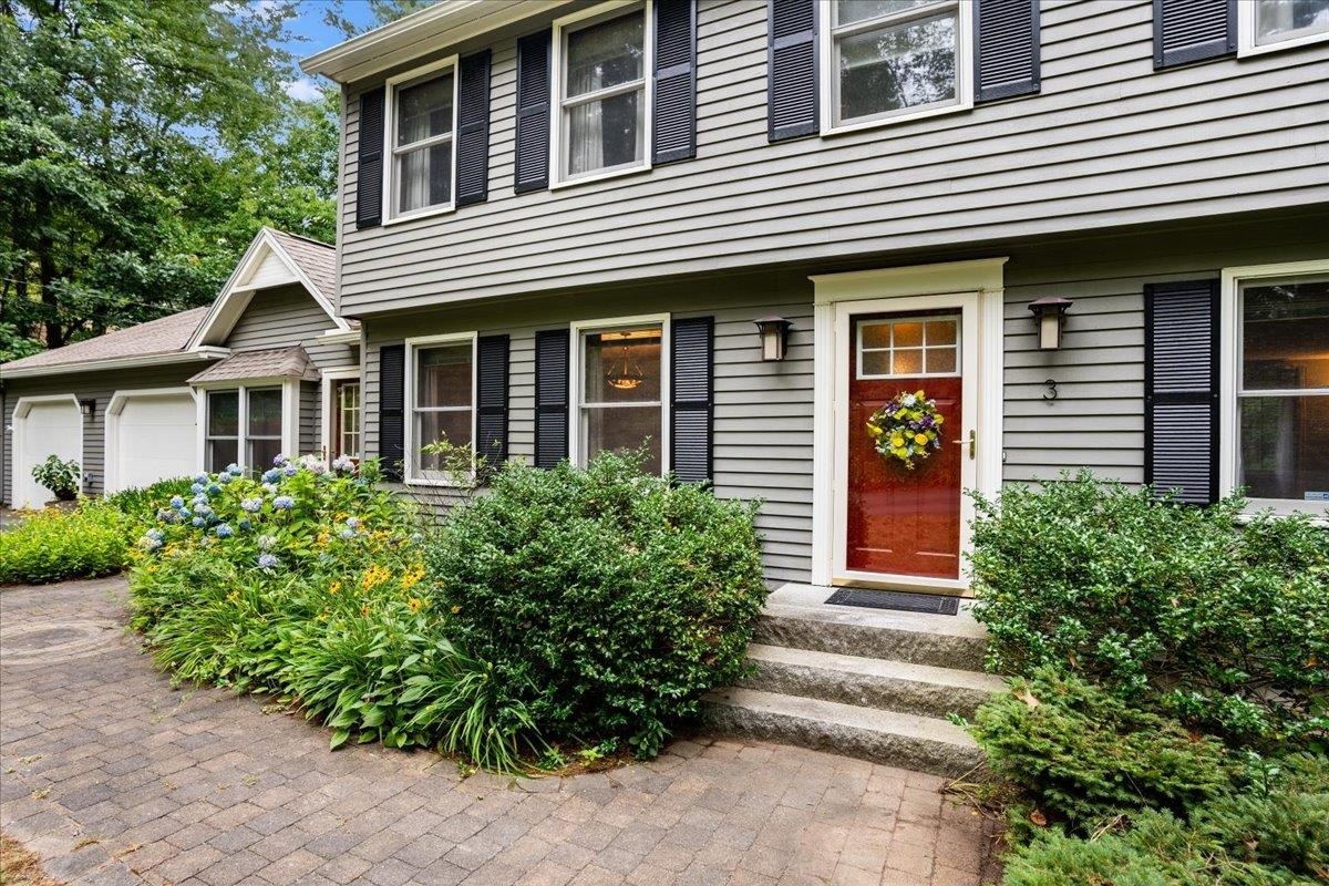 Property Photo:  3 Brookview Terrace  NH 03110 