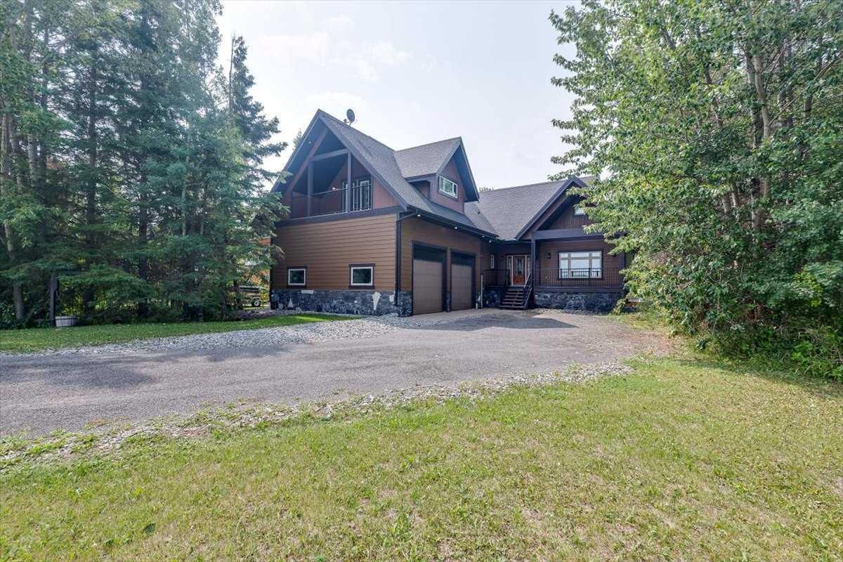 Property Photo: 204 Canal Street AB T0C 2J0