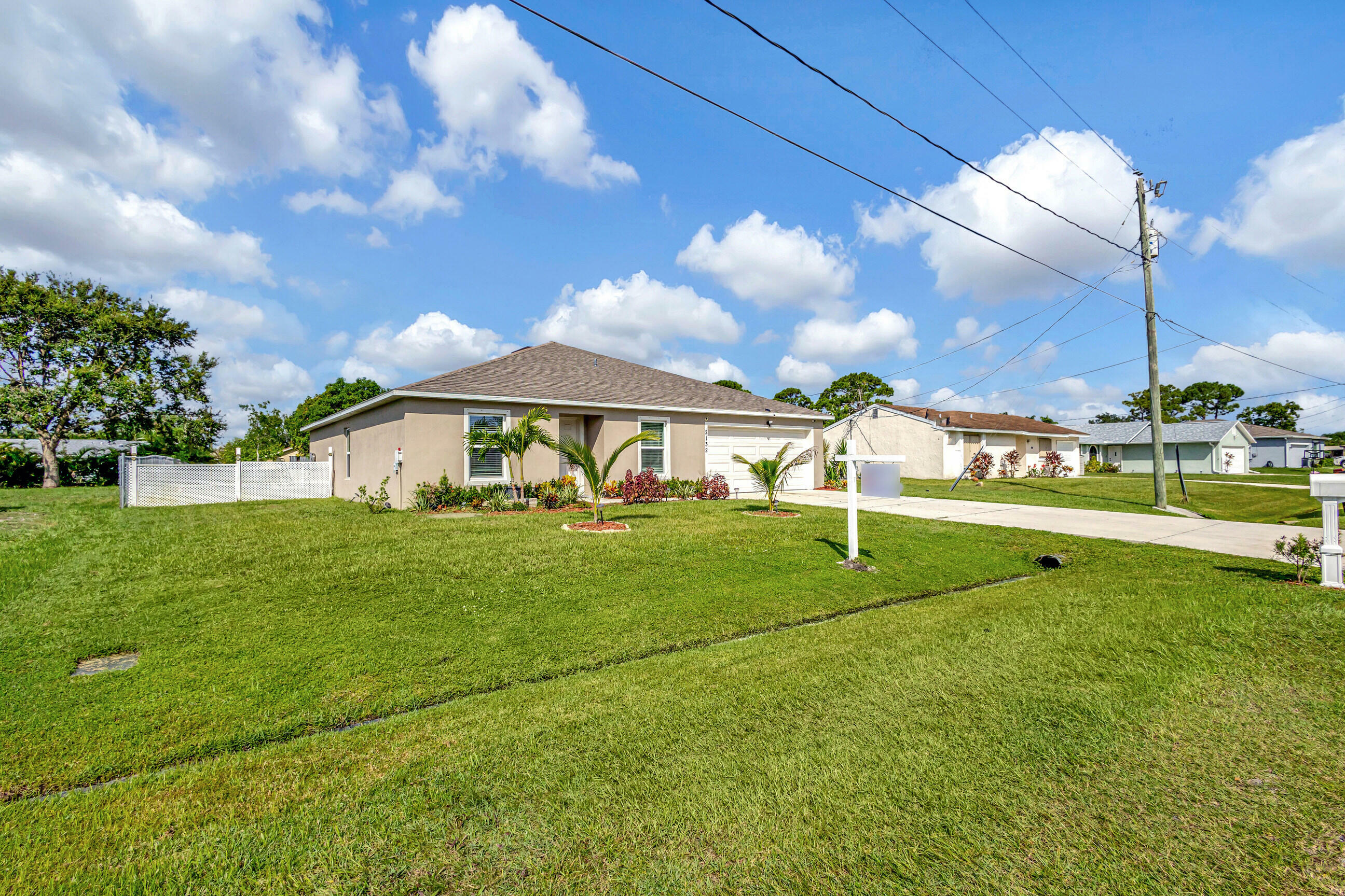 Property Photo:  2132 SE Trillo Street  FL 34952 