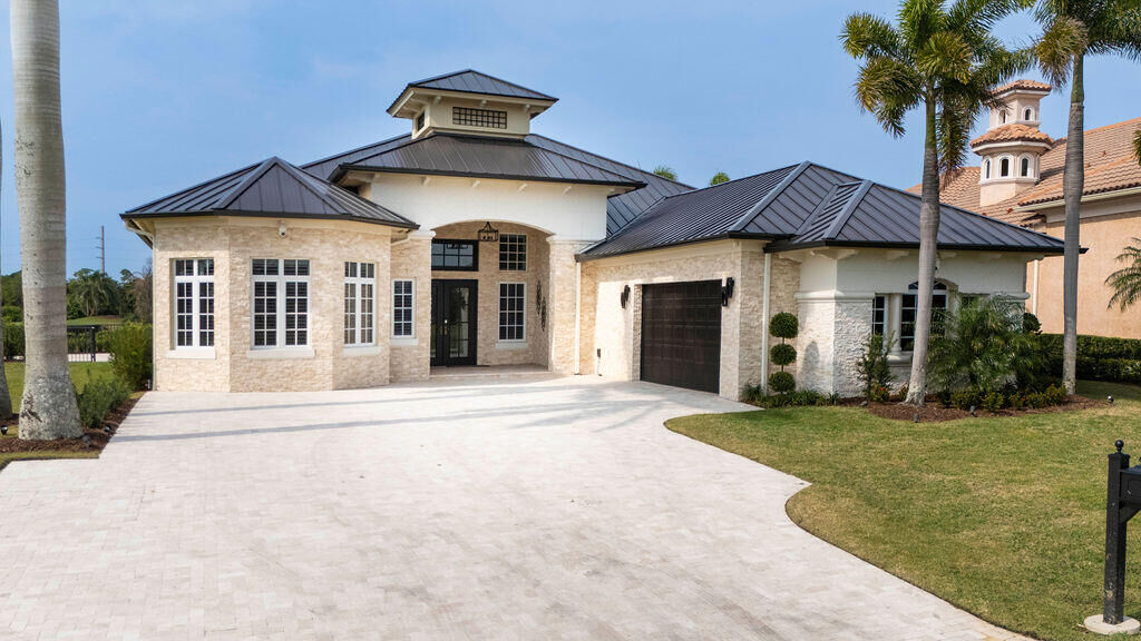 Property Photo: 128 SE Via San Marino FL 34984