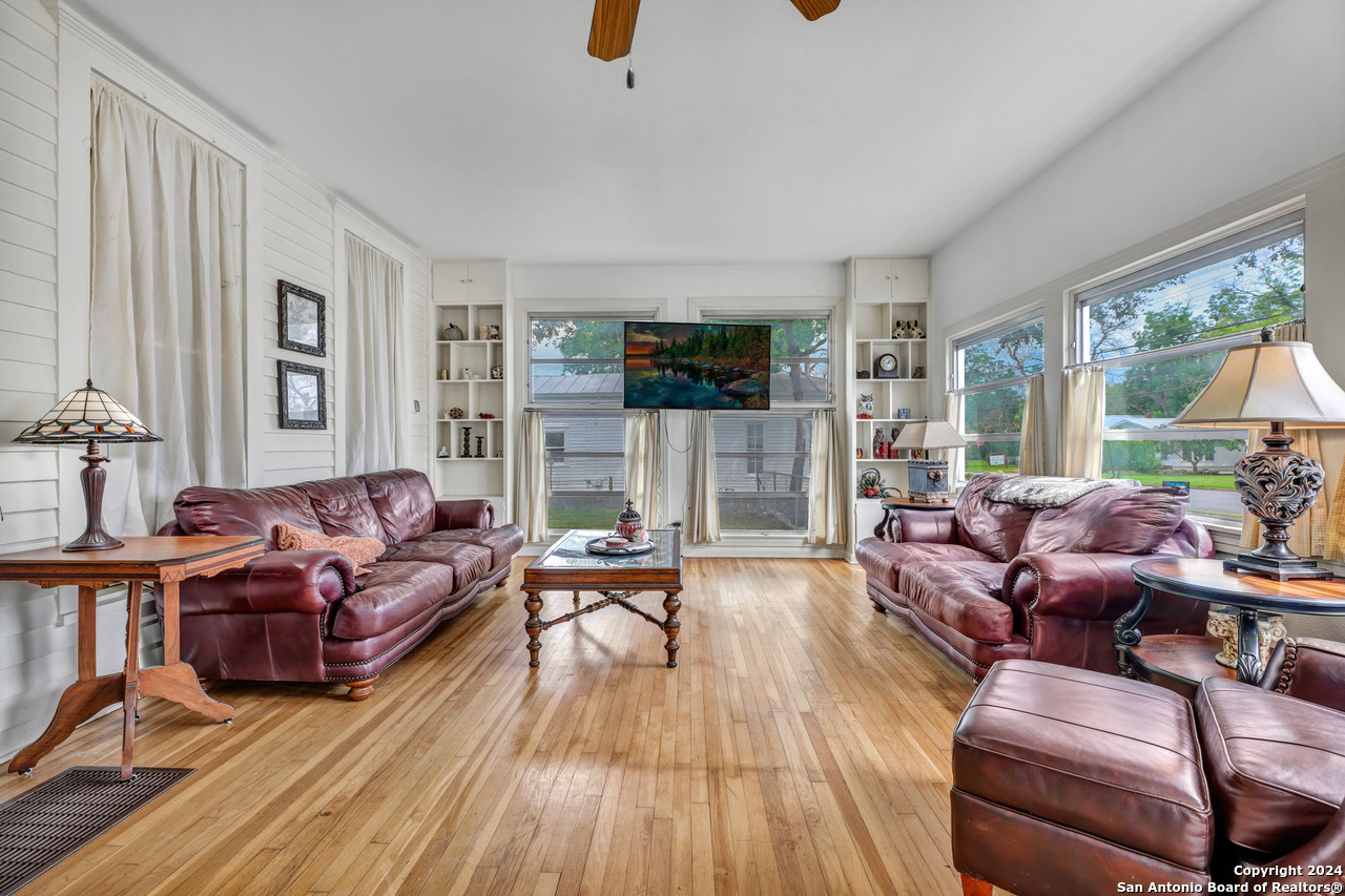 Property Photo: 619 Comal Ave TX 78130
