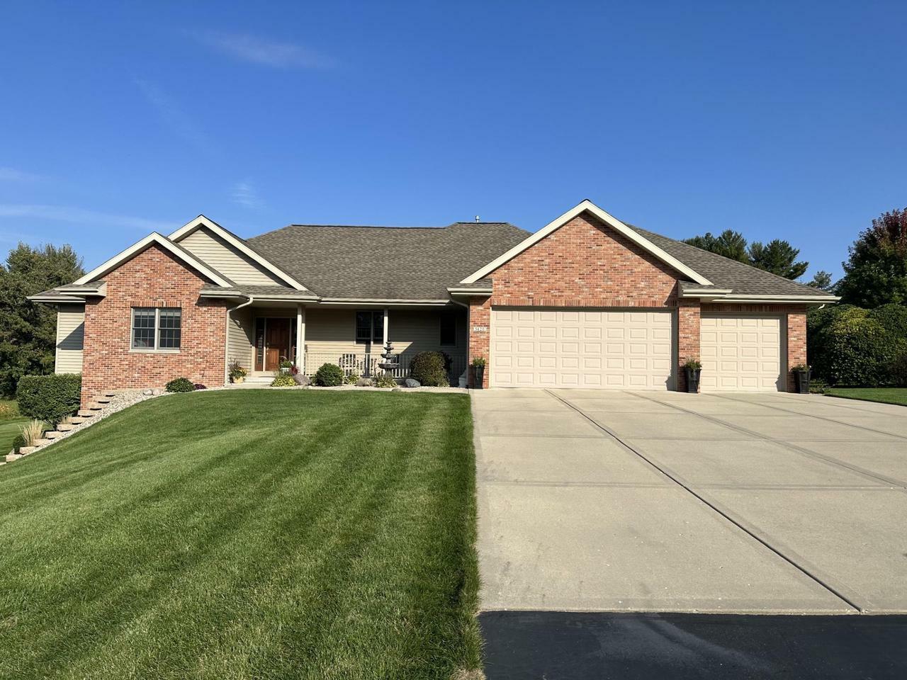 Property Photo:  5420 North Old Orchard Drive  WI 53545 