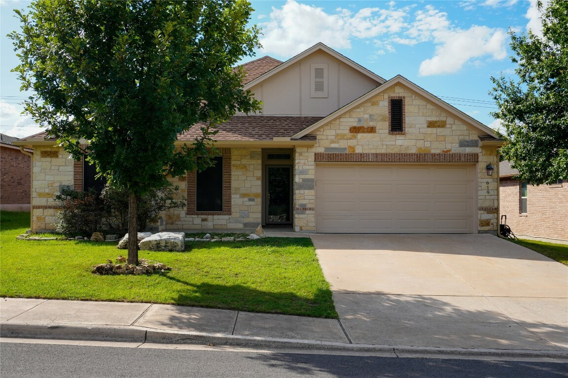 Property Photo:  619 Algerita Drive  TX 78628 