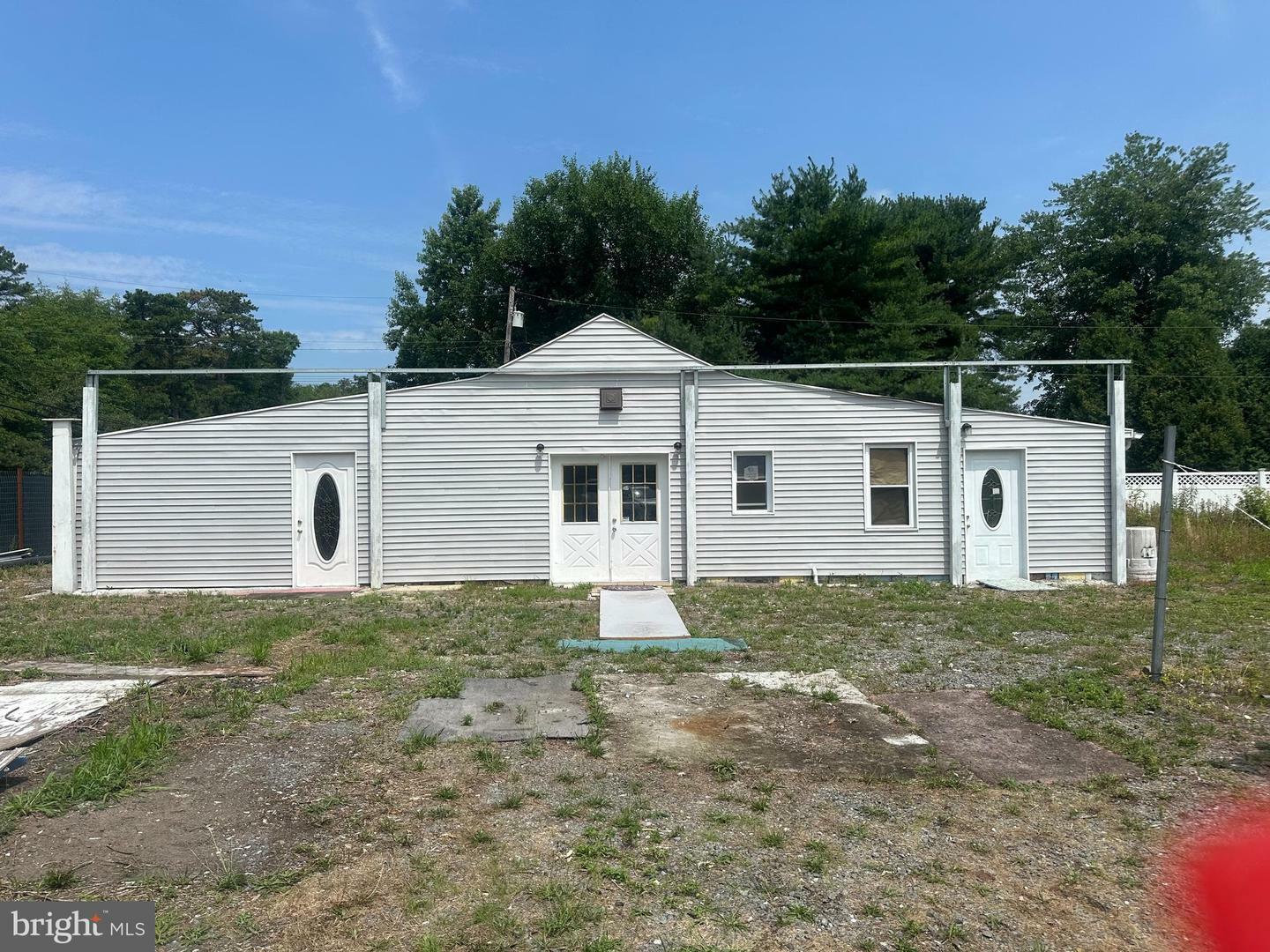 Property Photo:  521 Magnolia Road  NJ 08068 