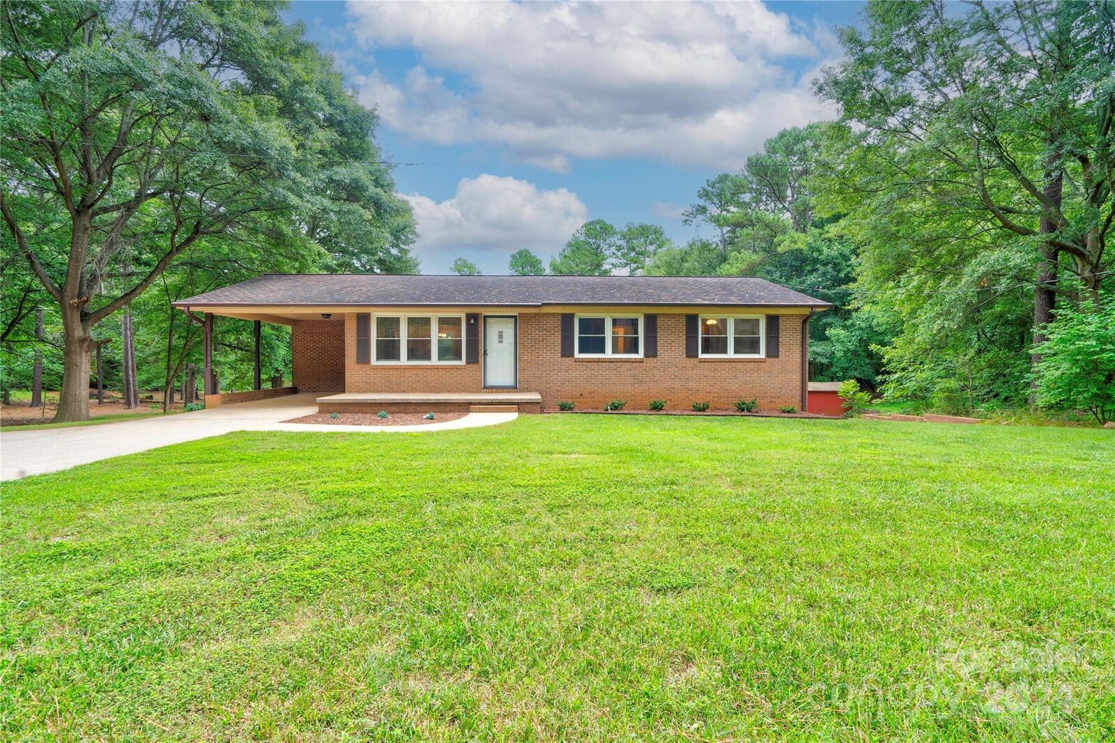 Property Photo: 1706 Barbee Road NC 28150