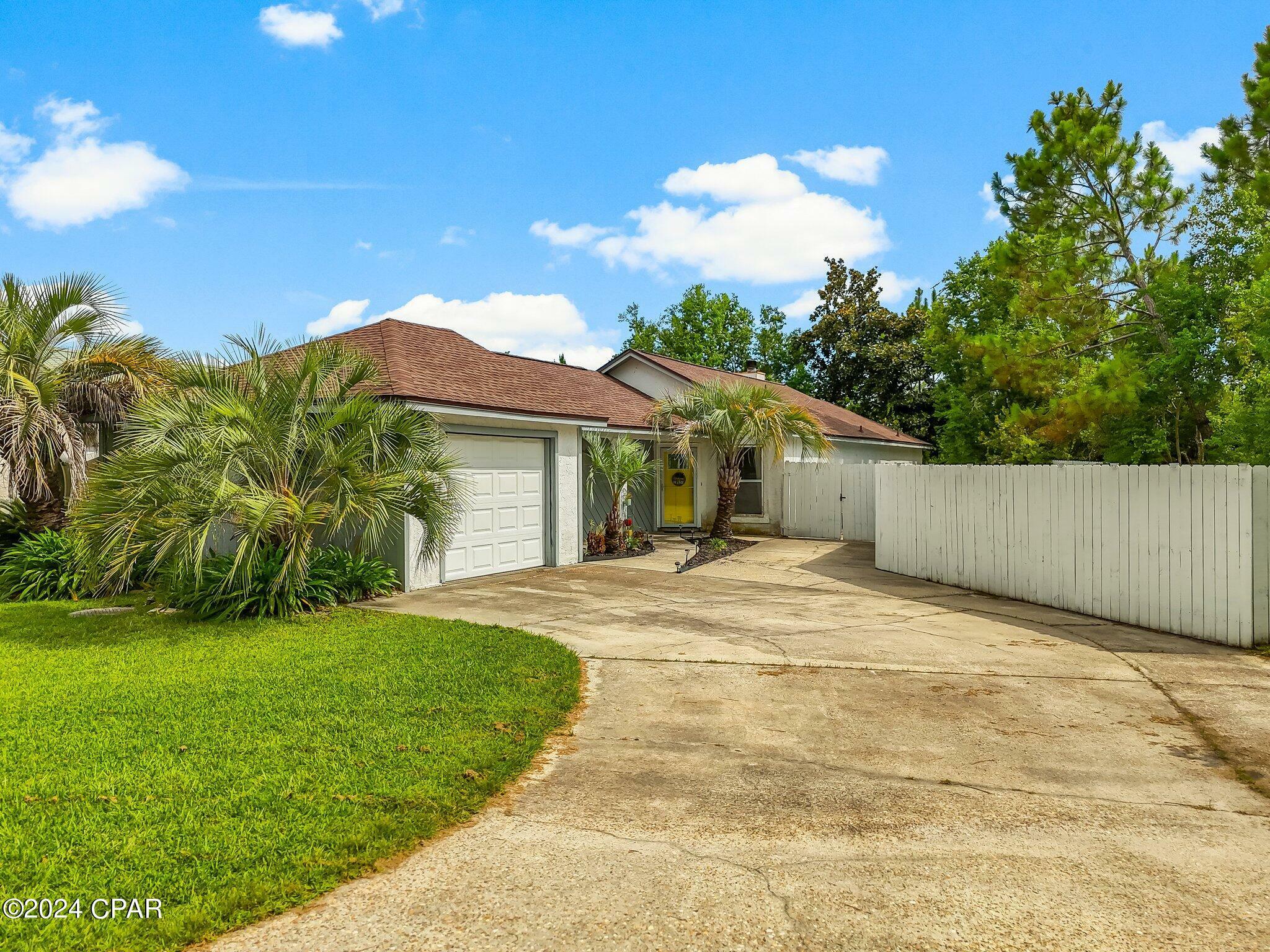 Property Photo:  11918 Raintree Drive  FL 32404 