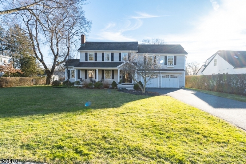 Property Photo:  20 Idlewild Dr  NJ 07950 