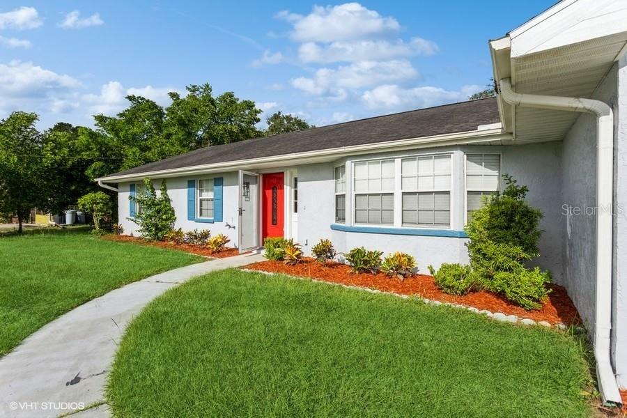 Property Photo:  6039 Fairway Drive  FL 33523 