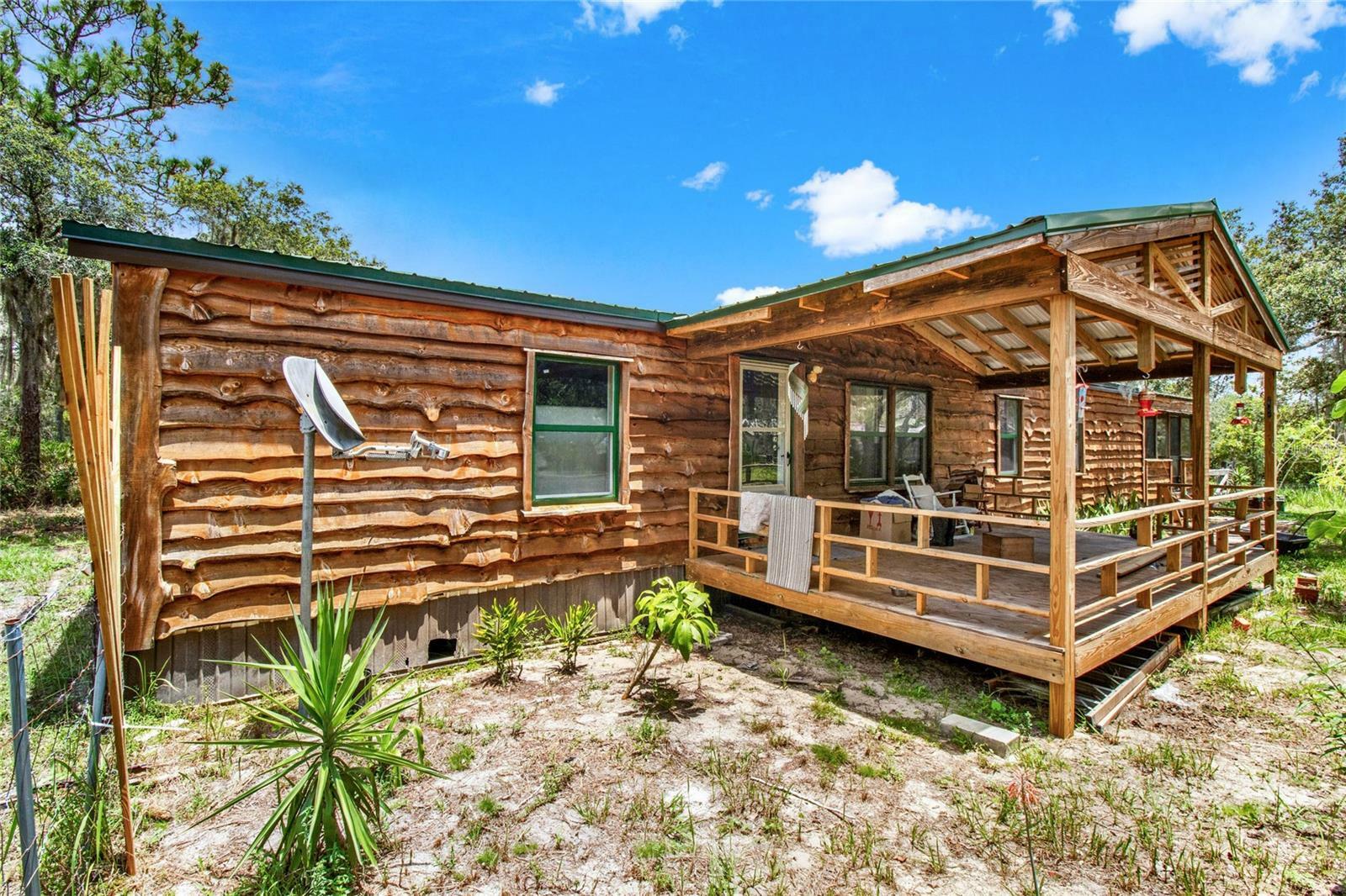 Property Photo:  975 Spring Court  FL 33843 