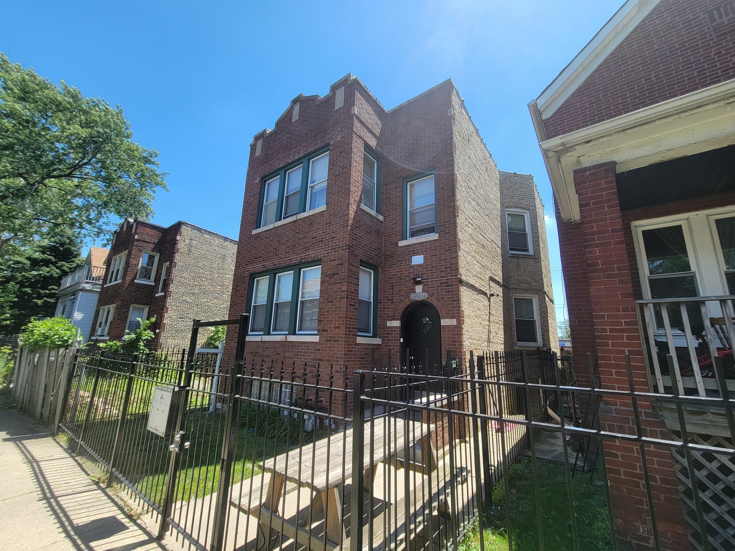 Property Photo:  4241 W Crystal Street  IL 60651 