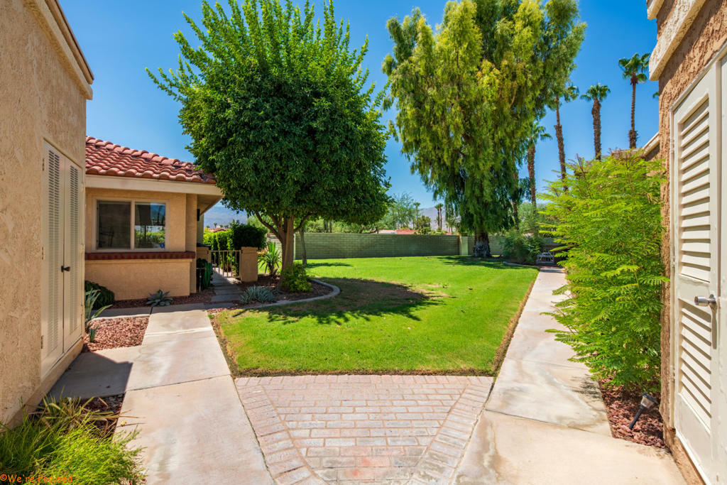 Property Photo:  41771 Colada Court  CA 92260 