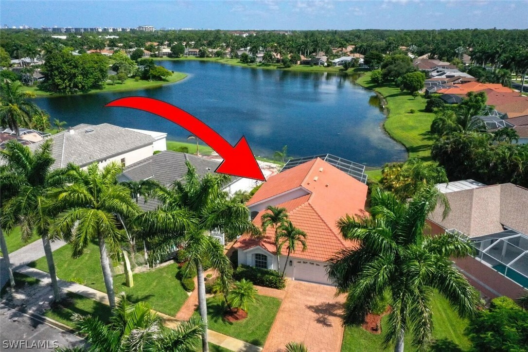 Property Photo:  1526 Vintage Lane  FL 34104 