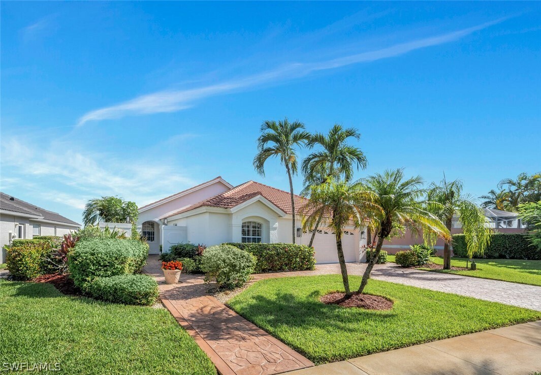 Property Photo:  1526 Vintage Lane  FL 34104 