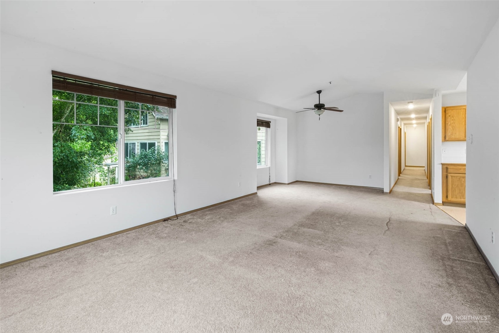 Property Photo:  5608 S 1st Avenue  WA 98203 