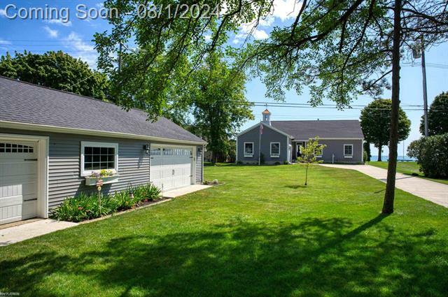 Property Photo:  7929 Lakeview Drive  MI 48450 