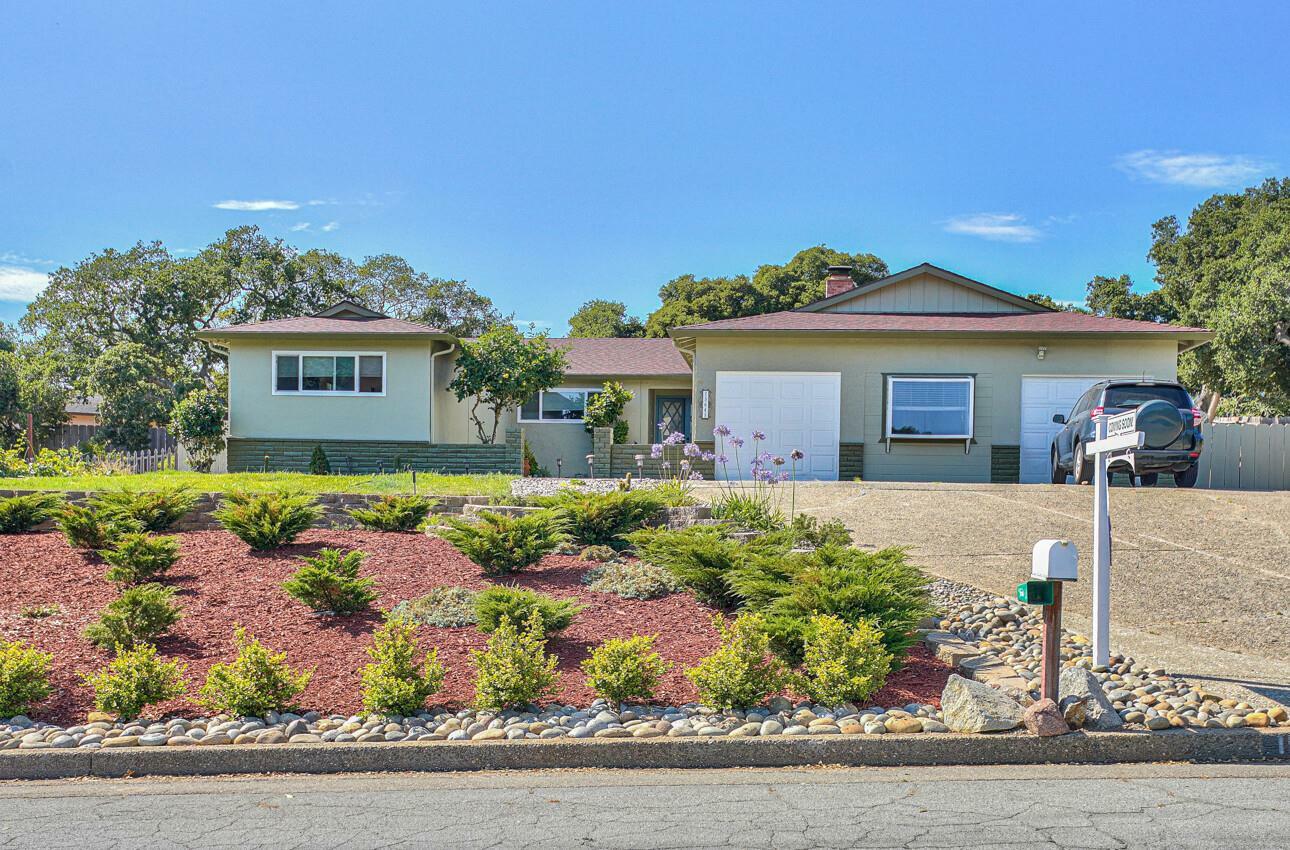 15645 Charter Oak Boulevard  Salinas CA 93907 photo