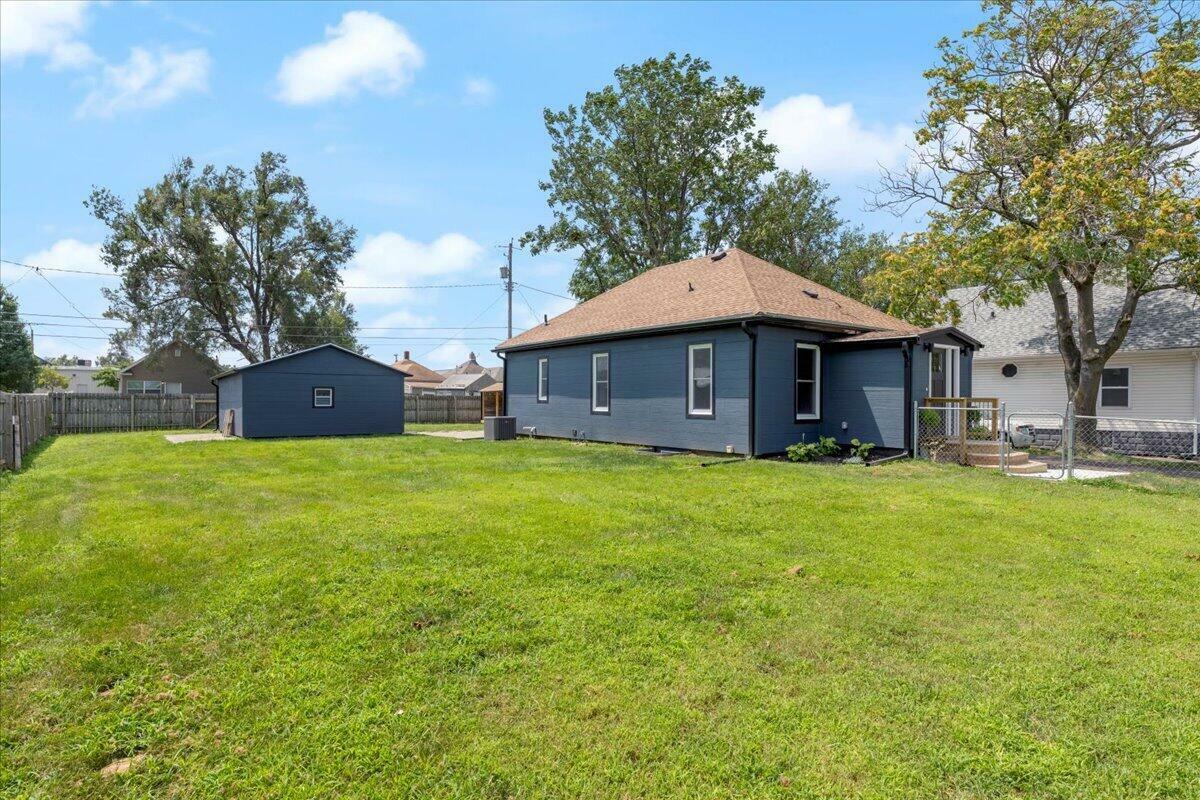 Property Photo:  1731 Avenue B  IA 51501 