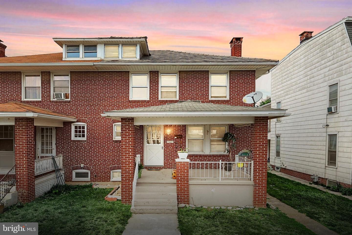 Property Photo:  1327 W Philadelphia Street  PA 17404 