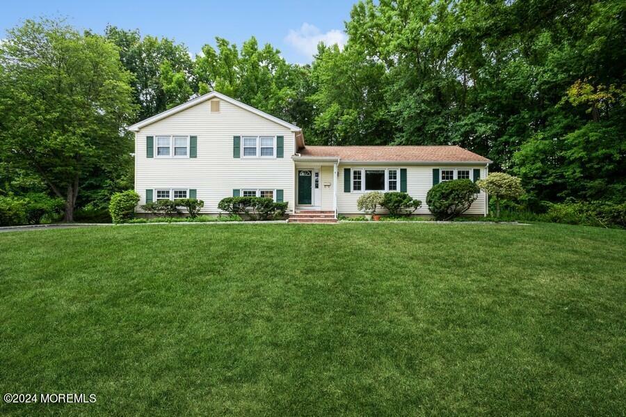 Property Photo:  5 Merrick Court  NJ 07748 