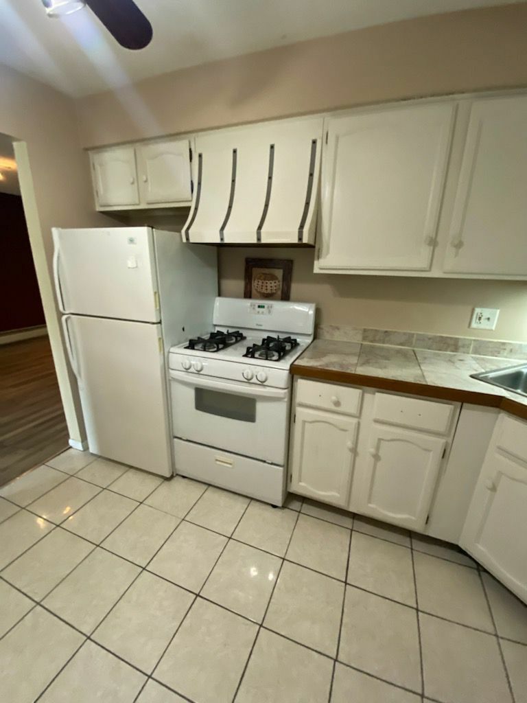 Property Photo:  149 Gregory Street 3  IL 60504 