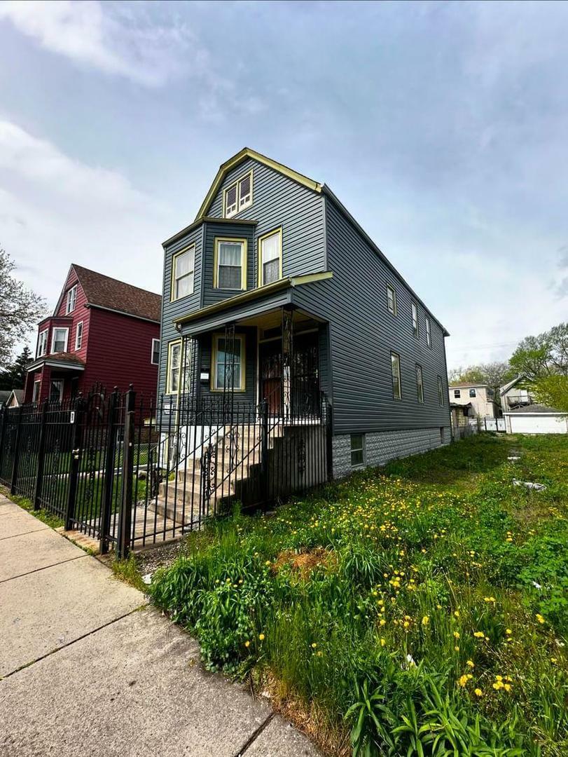 Property Photo:  8108 S Exchange Avenue  IL 60617 