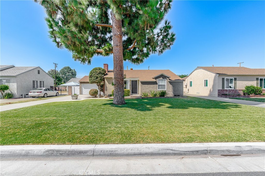 Property Photo: 10908 Townley Drive CA 90606