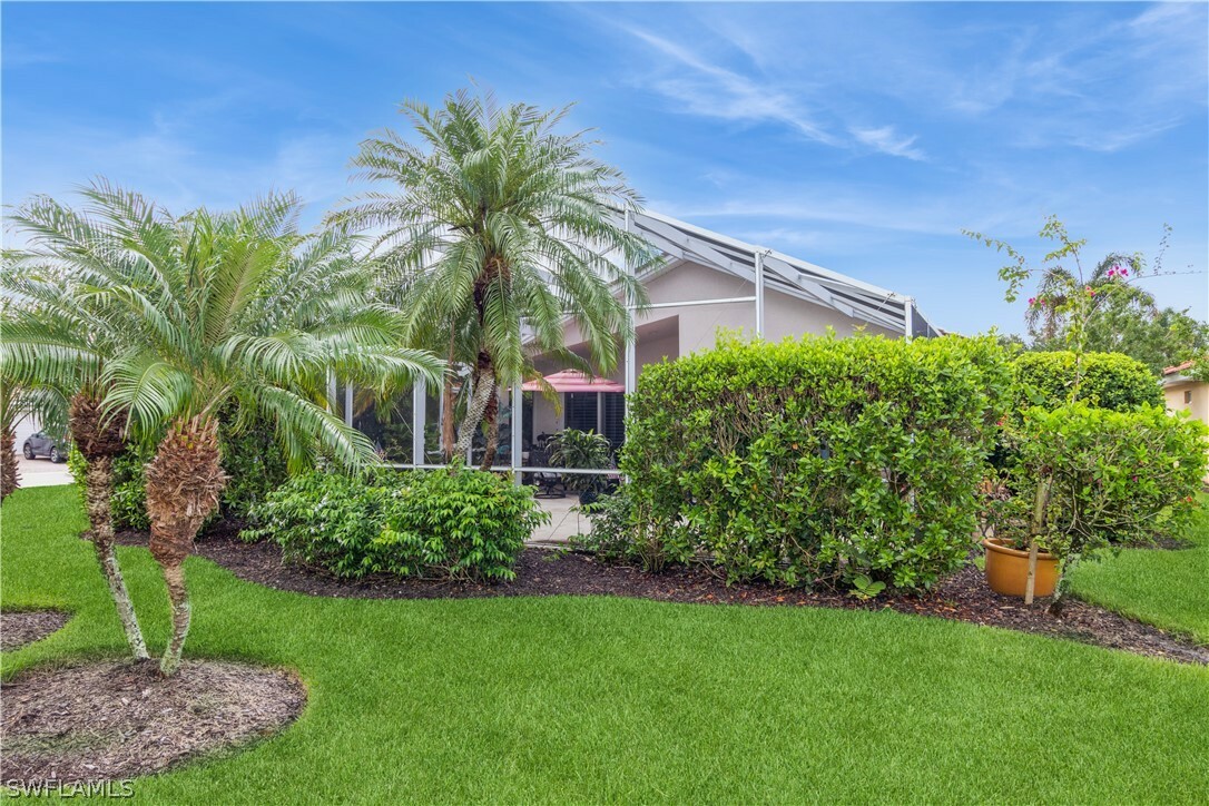 Property Photo:  19695 Villa Rosa Loop  FL 33967 