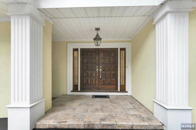 Property Photo:  885 Washington Avenue  NJ 07676 