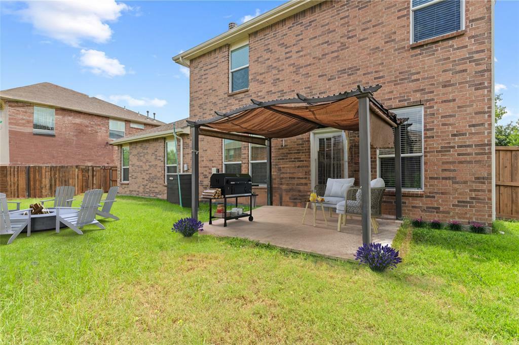 Property Photo:  2853 Shoreline Way  TX 75056 