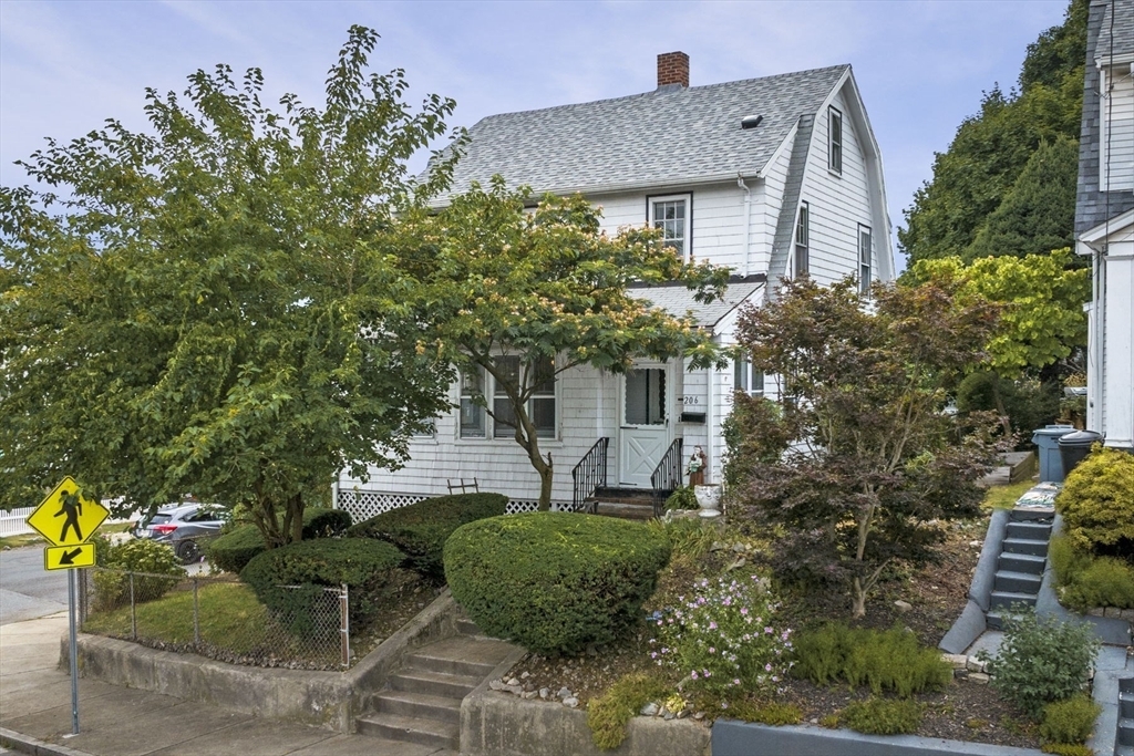 Property Photo: 206 Fulton St MA 02155