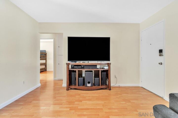 Property Photo: 6756 Mezin Way CA 92114