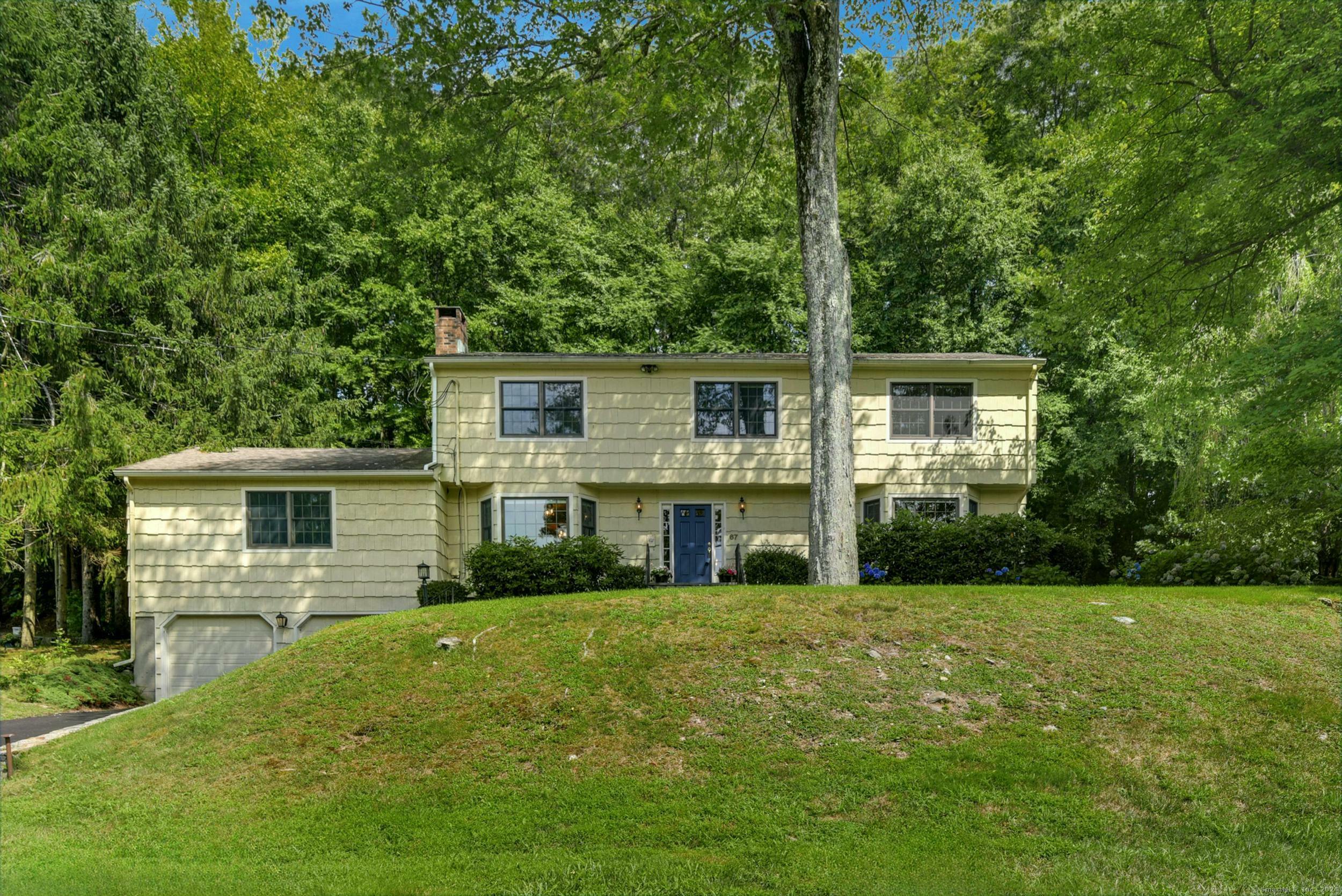 67 Jackson Drive  Trumbull CT 06611 photo