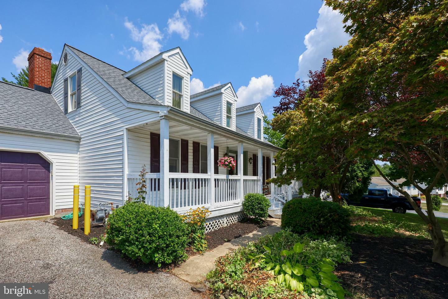 Property Photo:  529 Crestwood Drive  PA 17356 