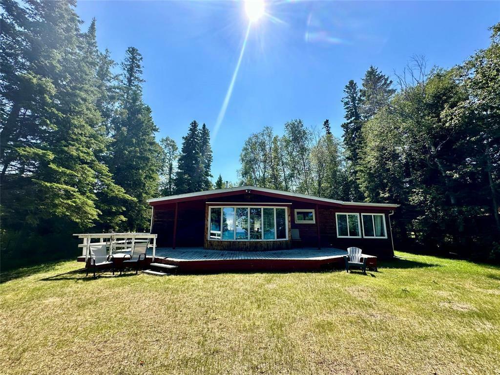 114 Johnson'S Point Road  Clearwater Lake MB R0B 2J0 photo