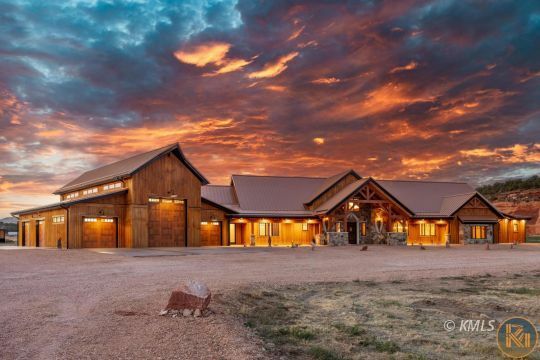Property Photo: 5605 Johnson Canyon Rd UT 84741