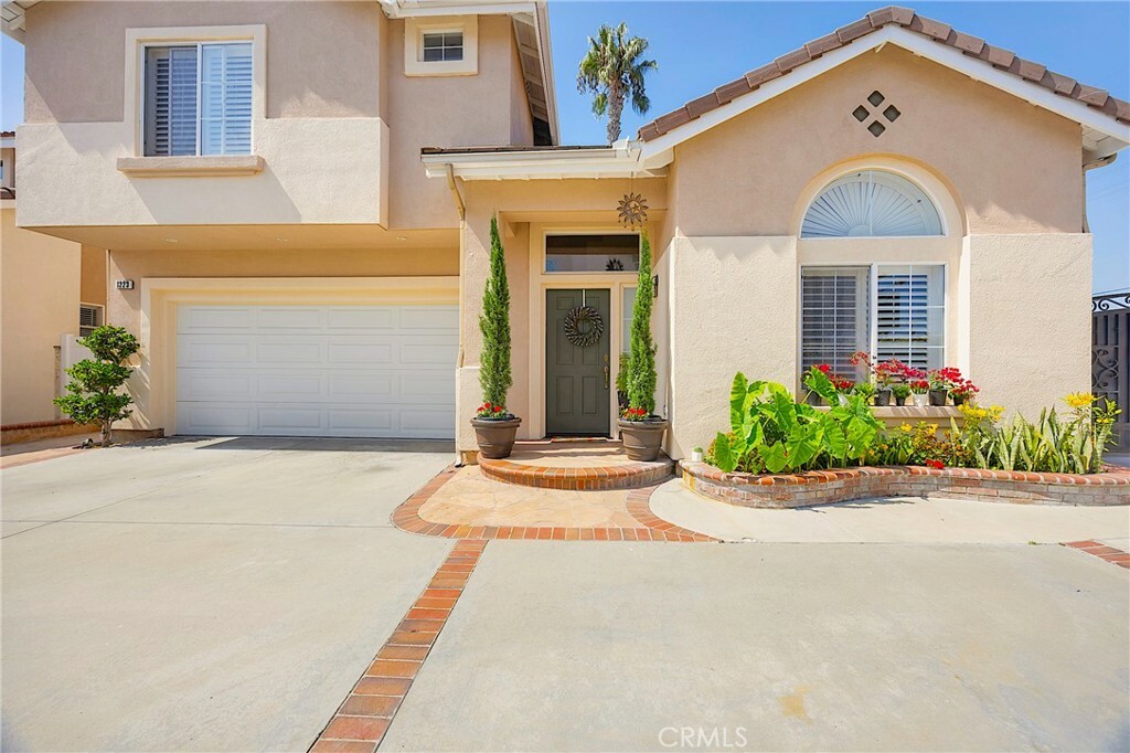 Property Photo:  1223 S Goldstone Circle  CA 92804 