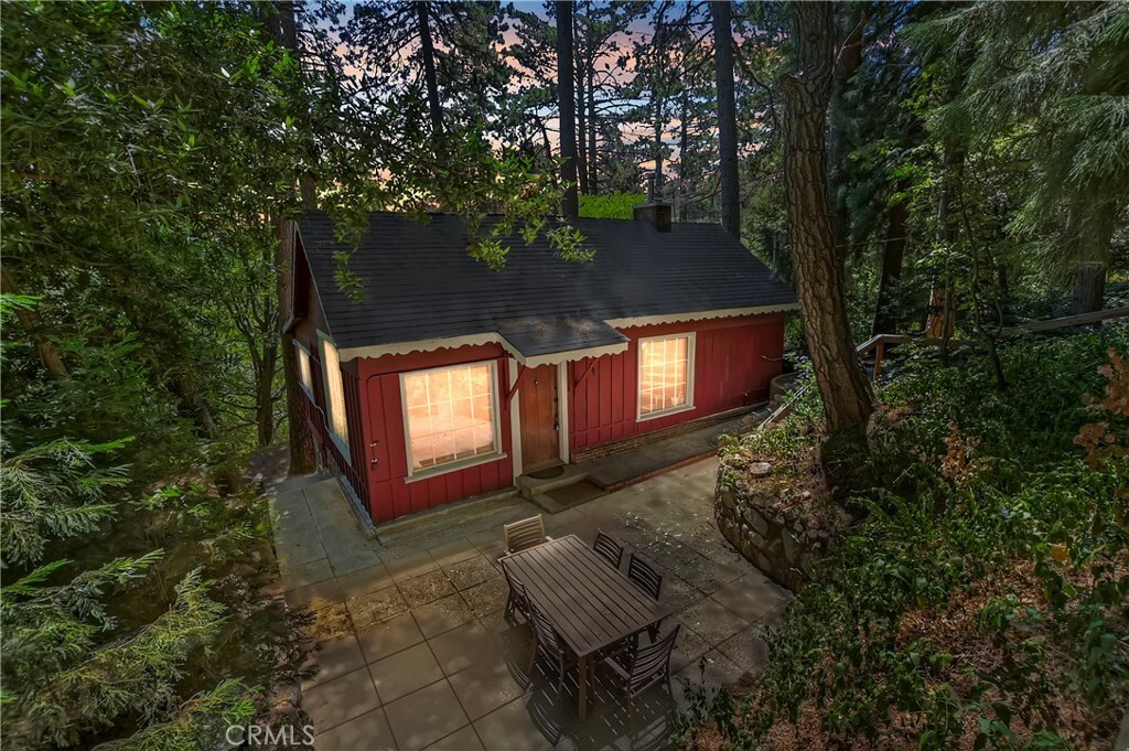 Property Photo:  985 Coulter Pine Road  CA 92325 