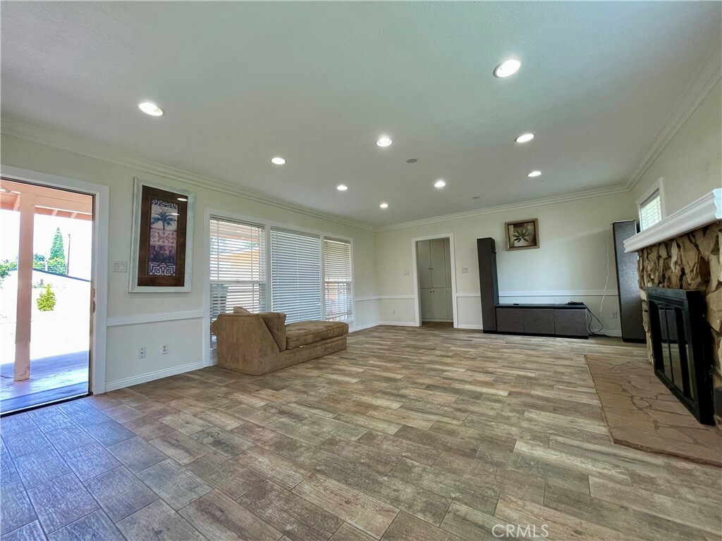 Property Photo:  13871 Elliott Place  CA 92844 