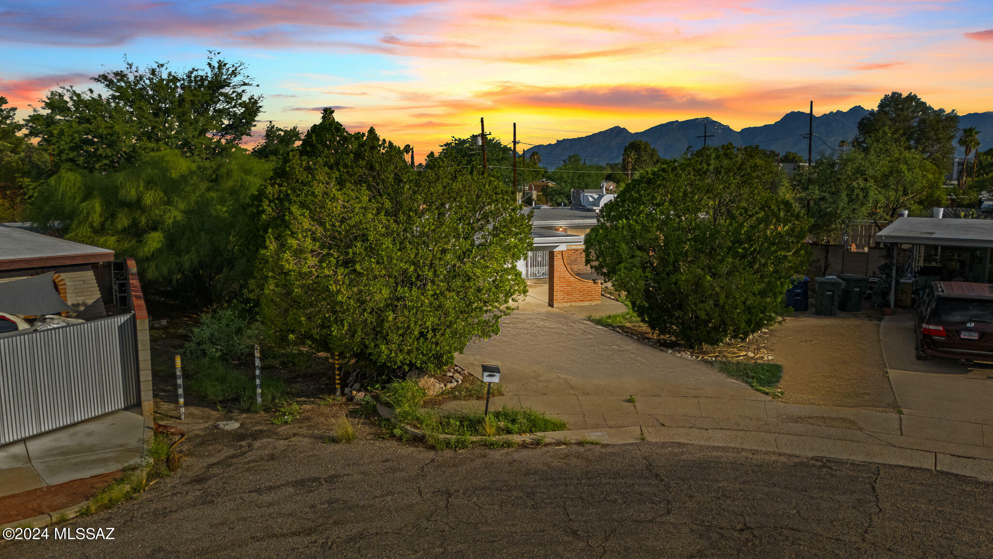 Property Photo:  732 S Camino Seco  AZ 85710 