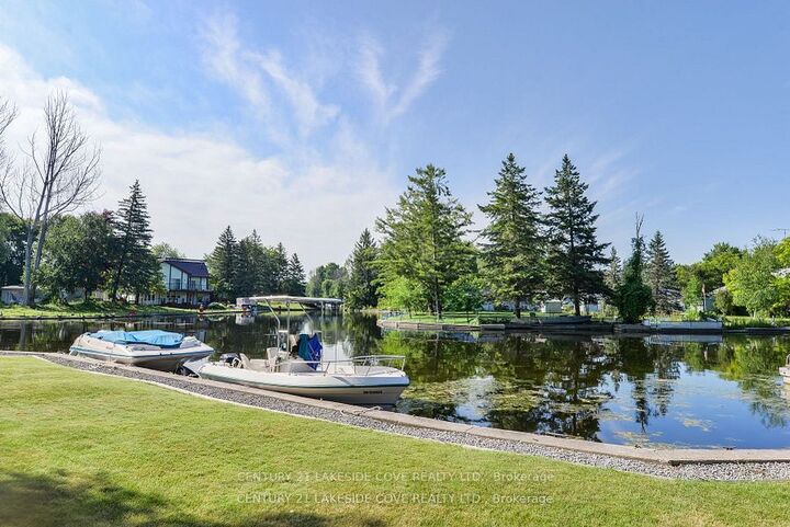 Property Photo:  16 Old Indian Tr W  ON L0K 1B0 