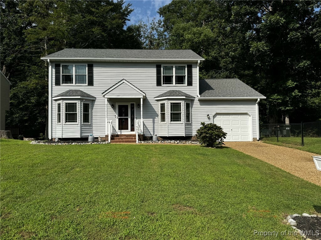 Property Photo:  903 Colonial Avenue  VA 23185 