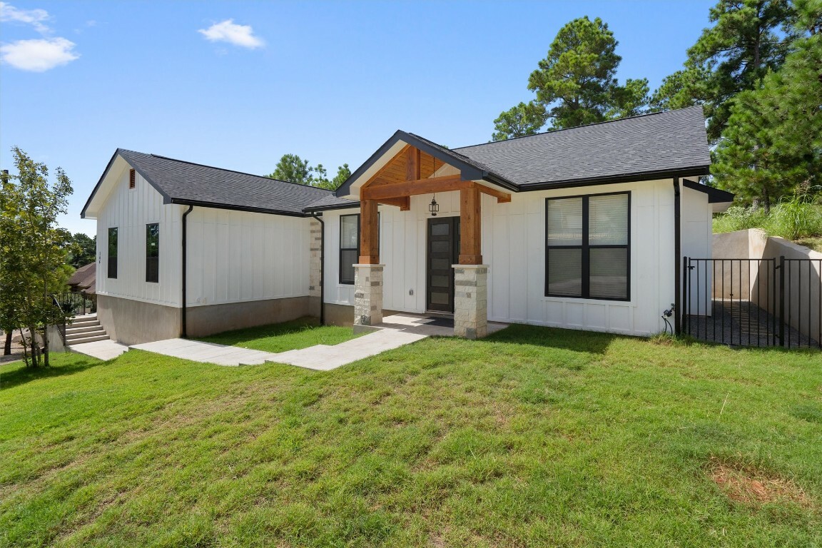 Property Photo:  144 Honopu Drive  TX 78602 