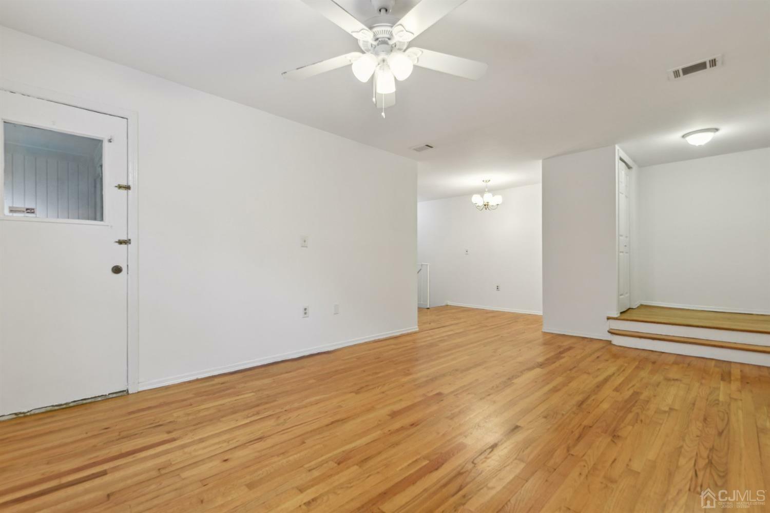 Property Photo:  323 Gill Lane 6G  NJ 08830 