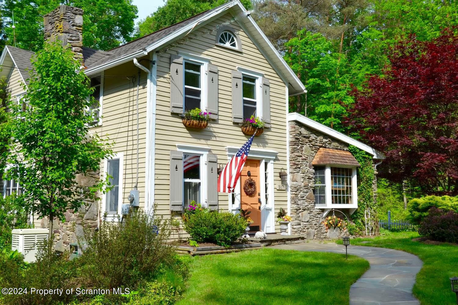 Property Photo: 517 Clinton Street PA 18471