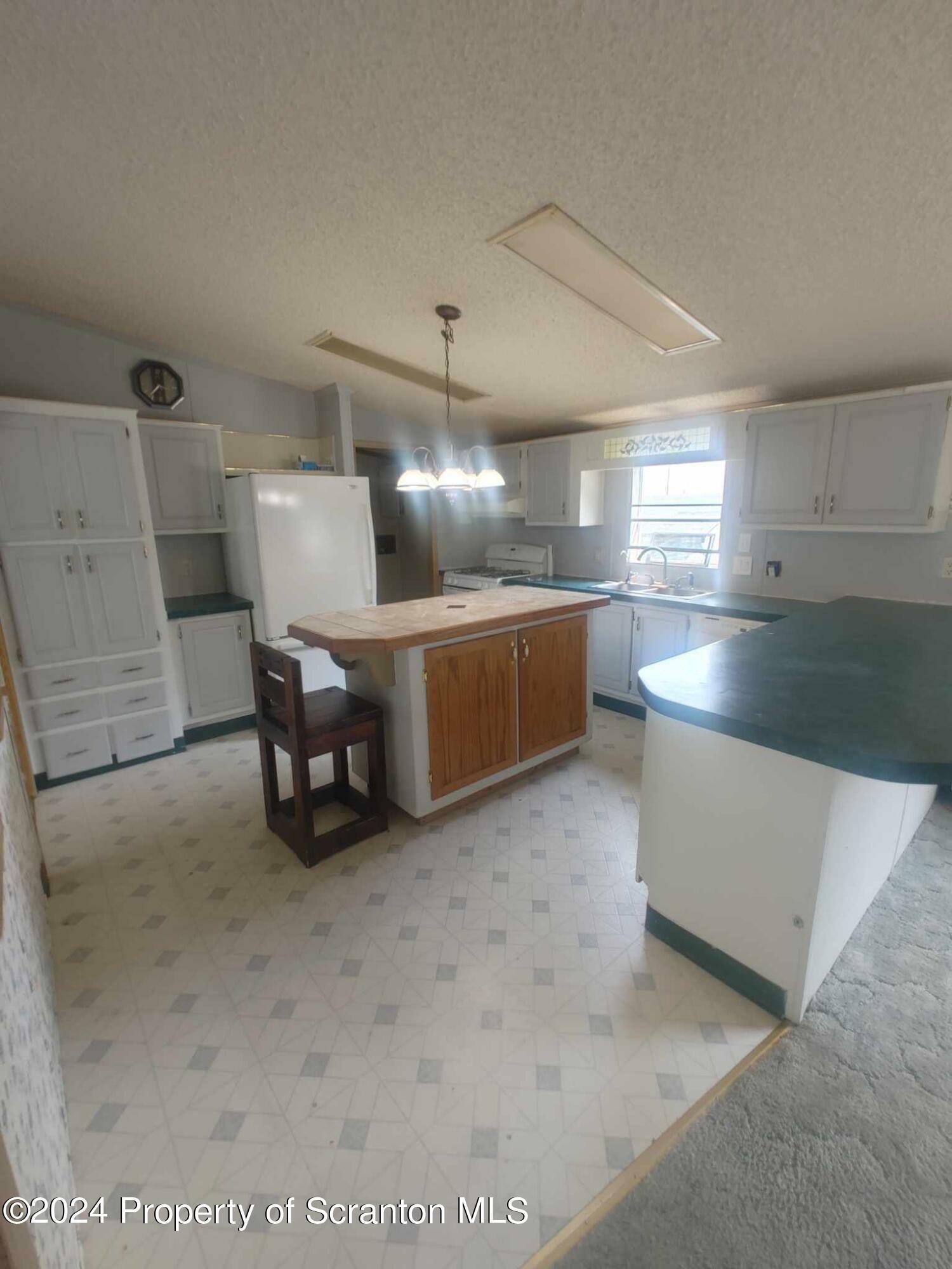 Property Photo:  8 Echo Valley Drive  PA 18708 