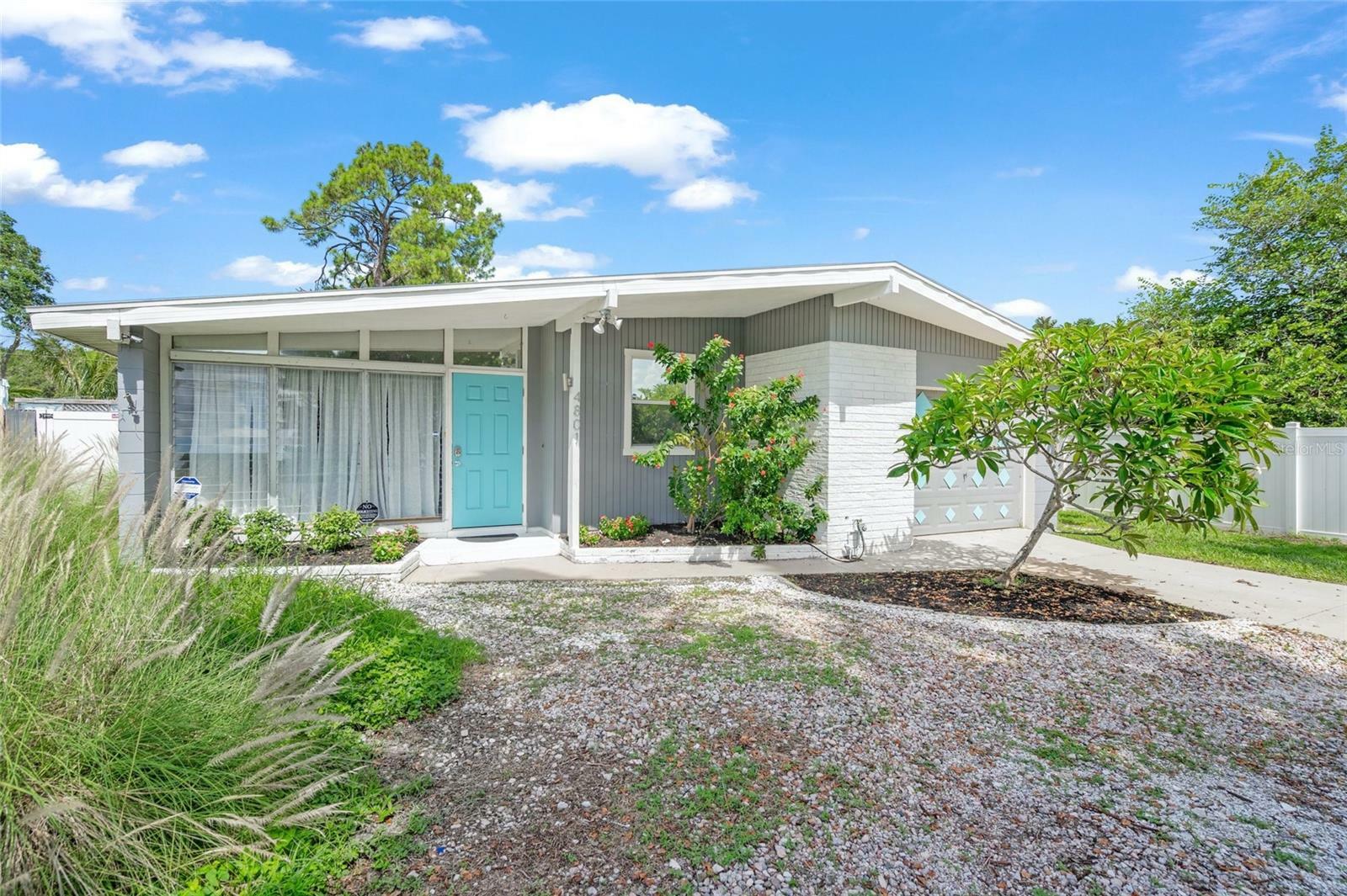 Property Photo:  4801 Sarasota Avenue  FL 34234 