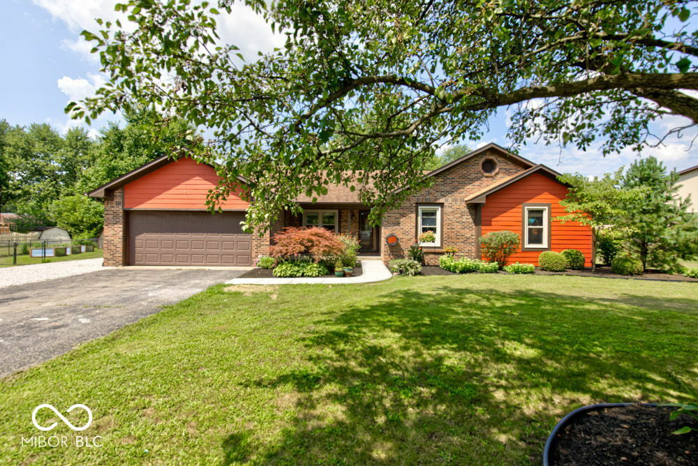 Property Photo:  1314 Sheffield Drive  IN 46123 