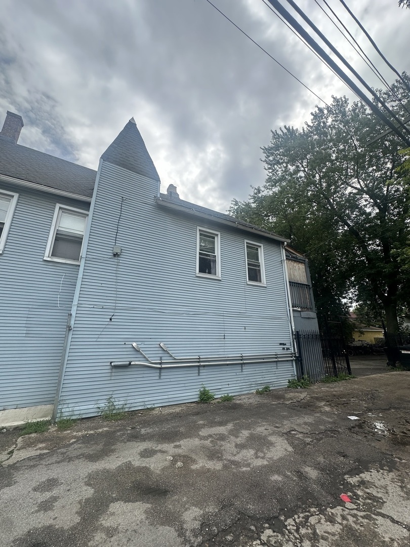 Property Photo:  5345 W Ohio Street  IL 60644 