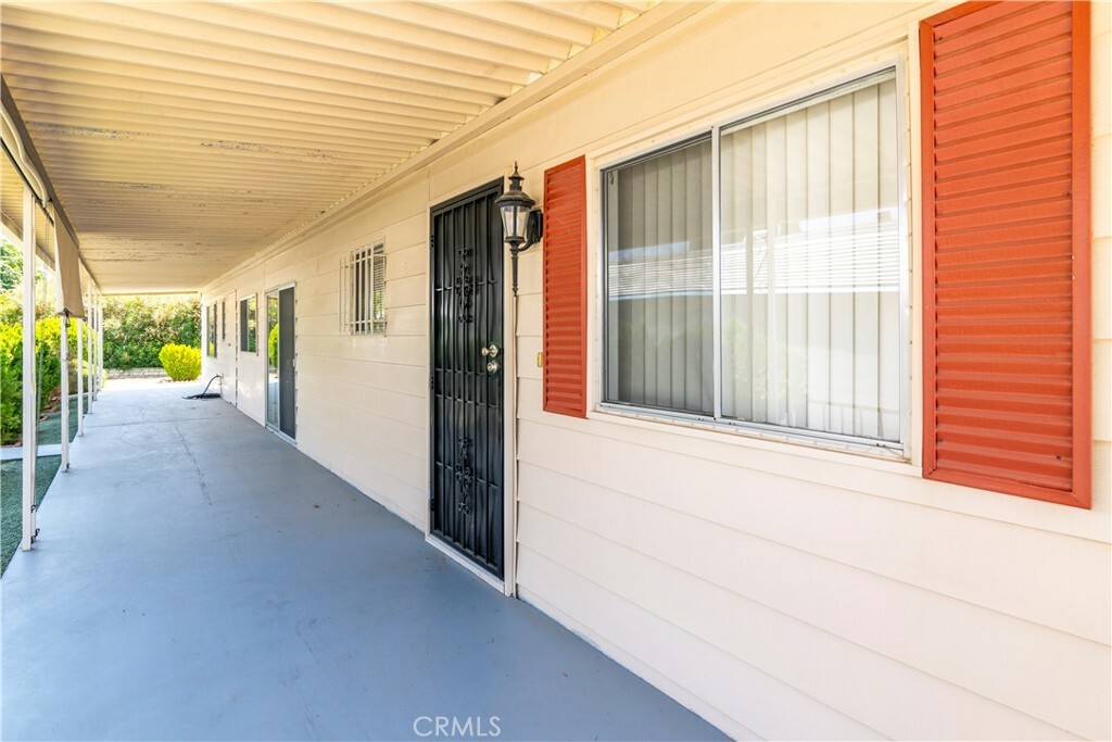 Property Photo: 2827 Silver Oak Way CA 92545